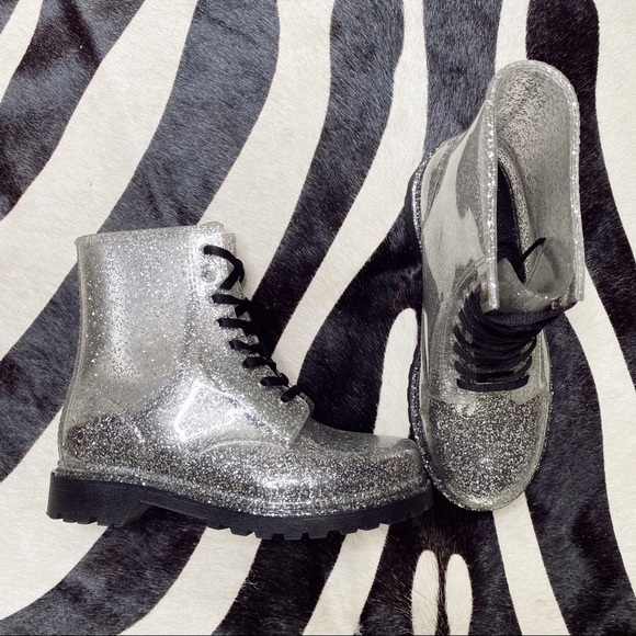 Lace-up Rain Boots - Picture 2 of 7